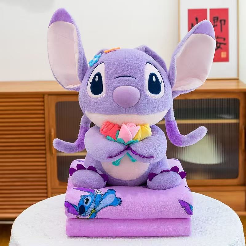 MASKOTKA STITCH Z KOCYKIEM