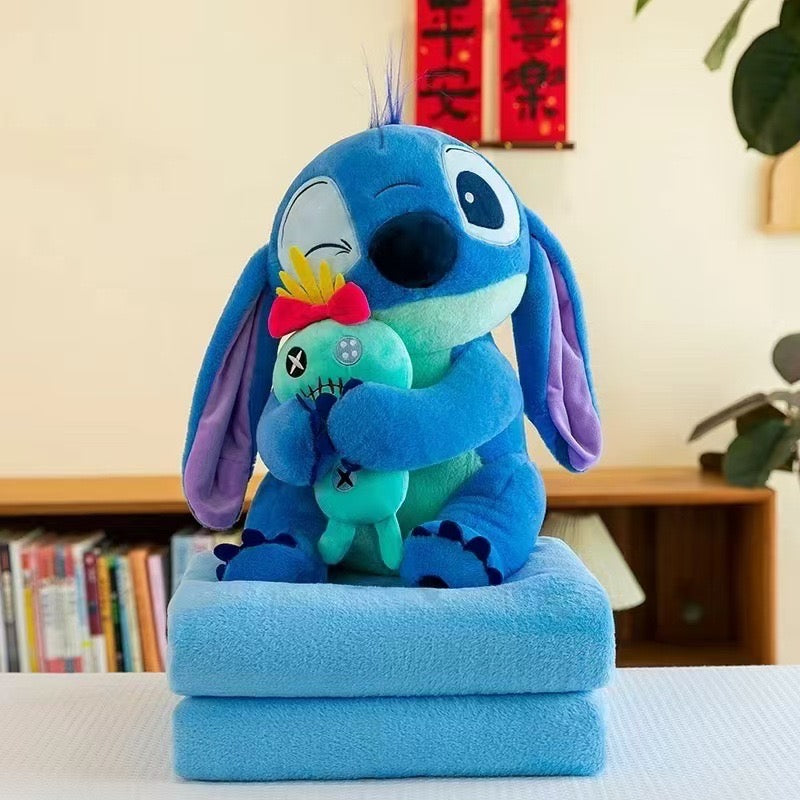 MASKOTKA STITCH Z KOCYKIEM
