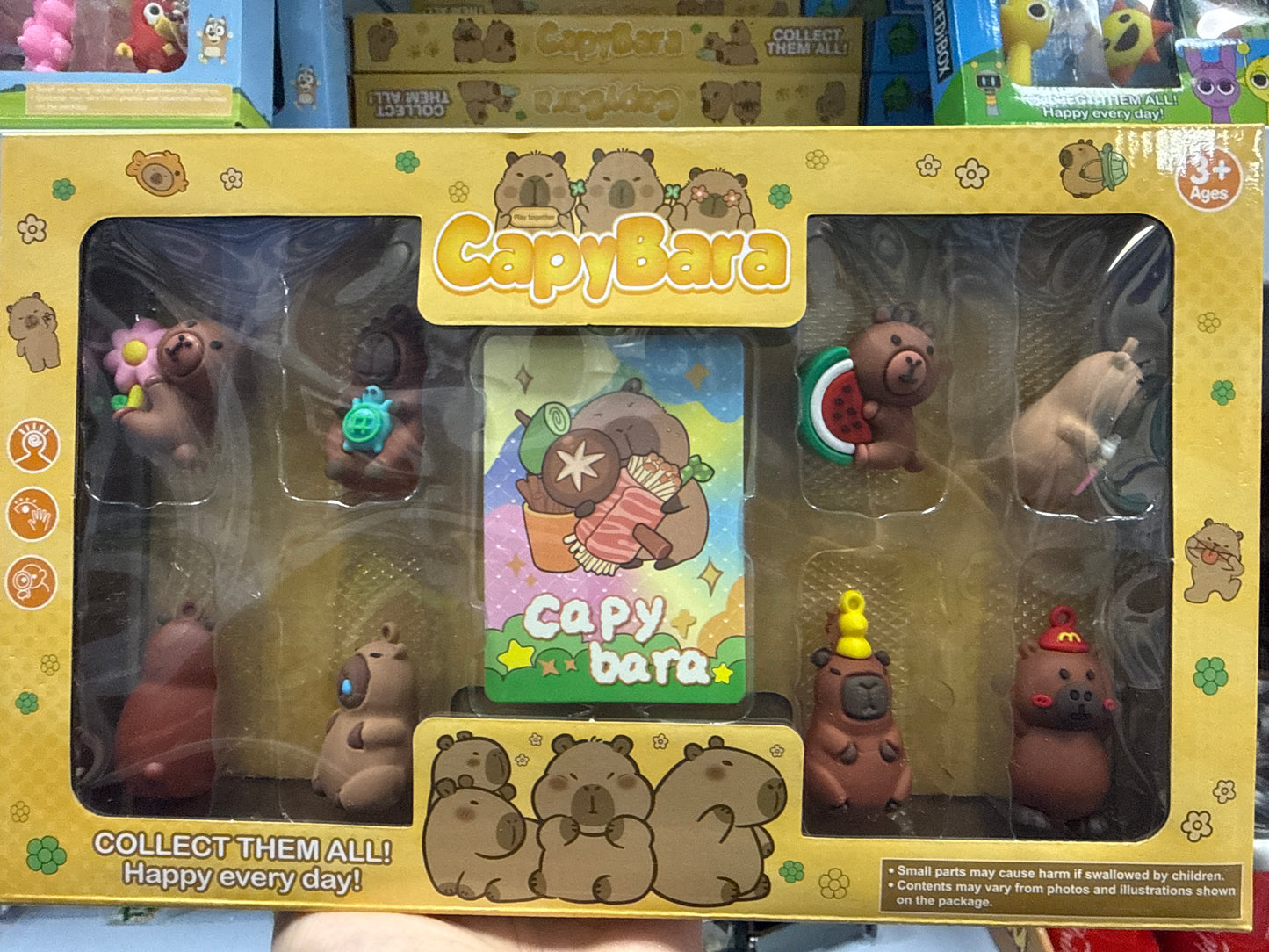 FIGURKI KAPIBARA Z KARTAMI