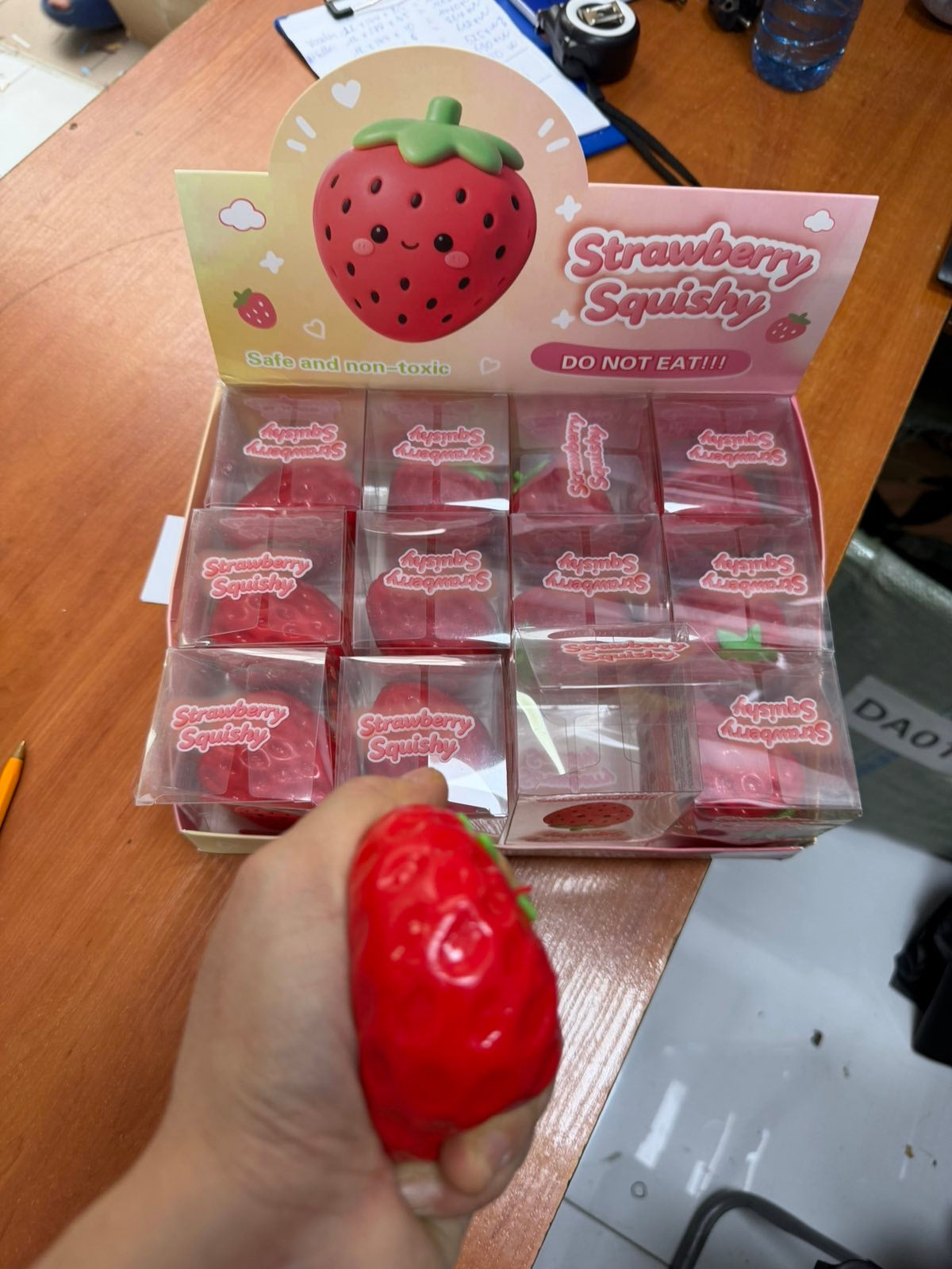 GNIOTKA TRUSKAWKA Z KLOCKÓW LEGO