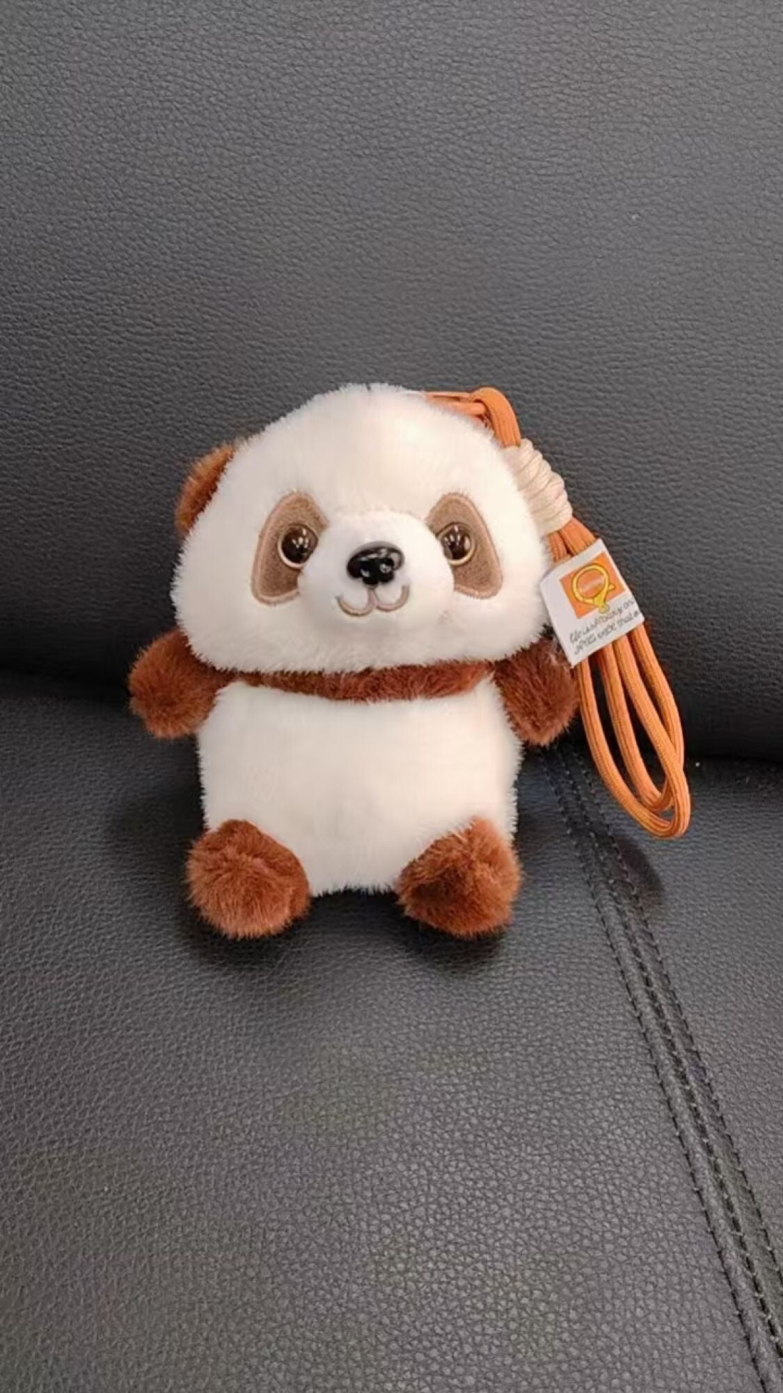 BRELOKI MASKOTKI PANDA 15CM