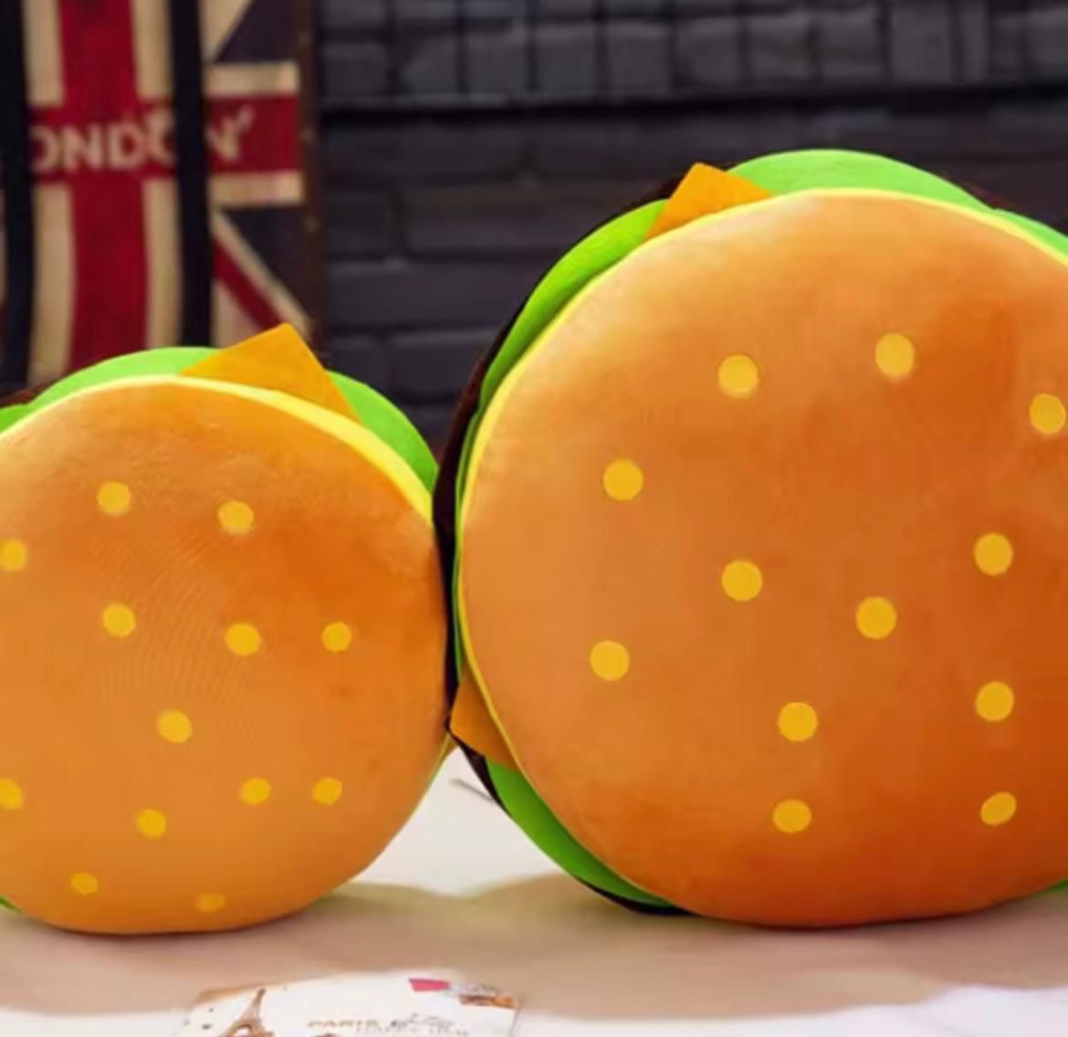 MASKOTKA BURGER 30 CM