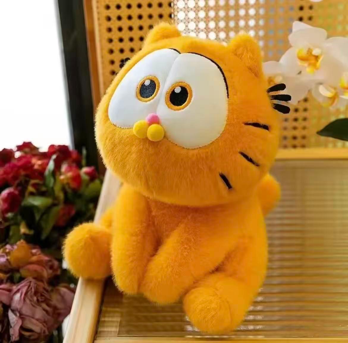 MASKOTKA GARFIELD 33CM