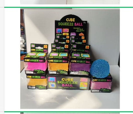 GNIOTKA CUBE SQUEEZE BALL