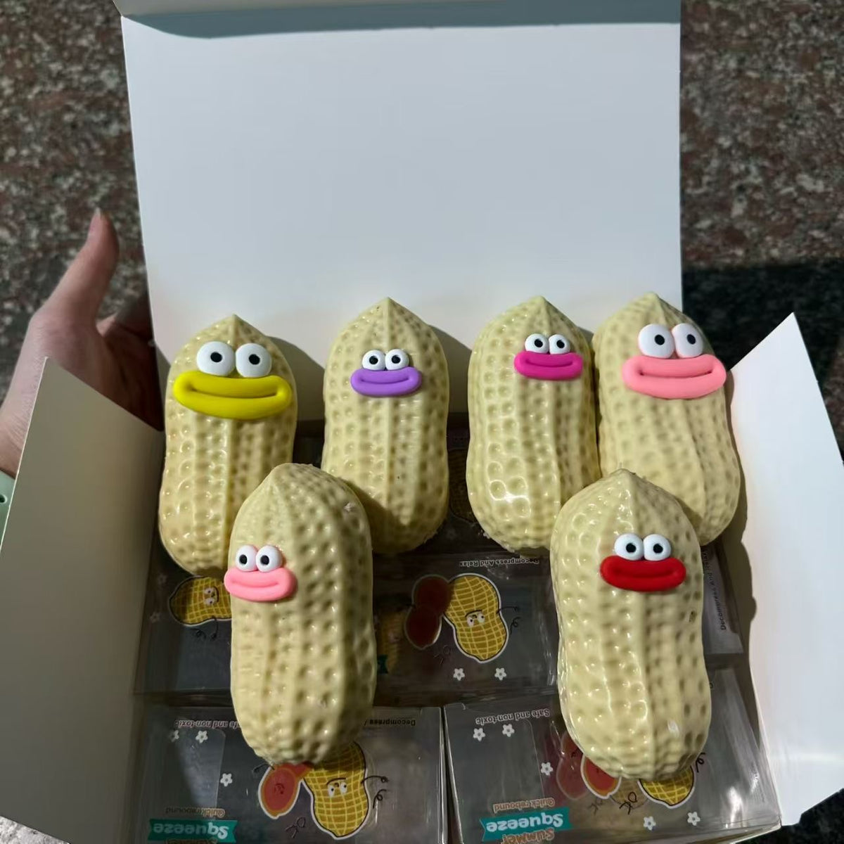 GNIOTKA ORZECHY Z KLOCKÓW LEGO