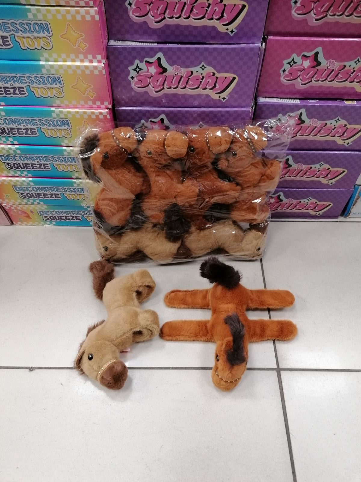 MASKOTKA NA RĘKĘ