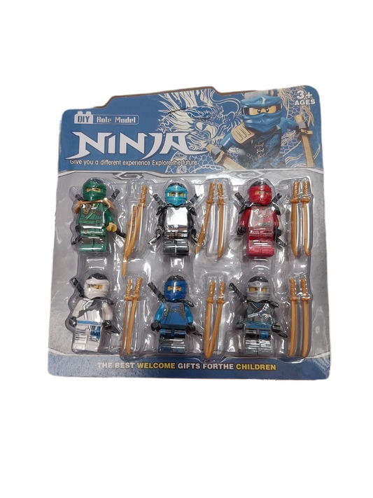ZESTAW FIGUREK NINJA