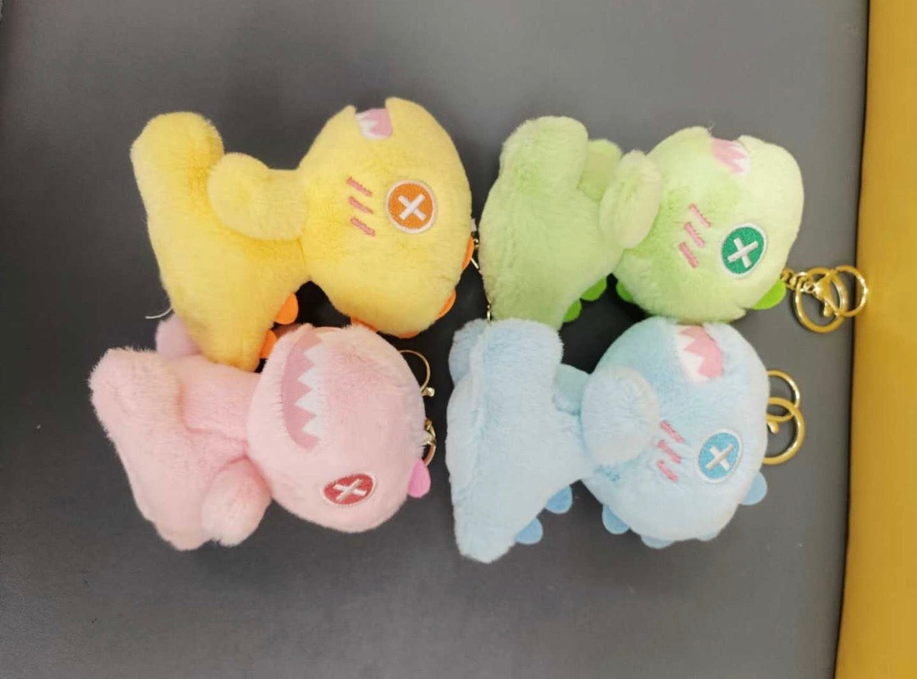 BRELOK DO KLUCZY PLUSZOWY DINOZAUR