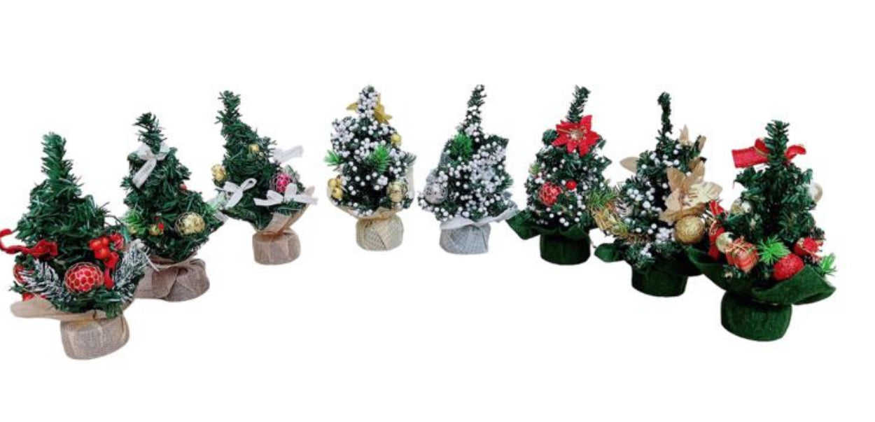 MAŁA CHOINKA OZDOBNA