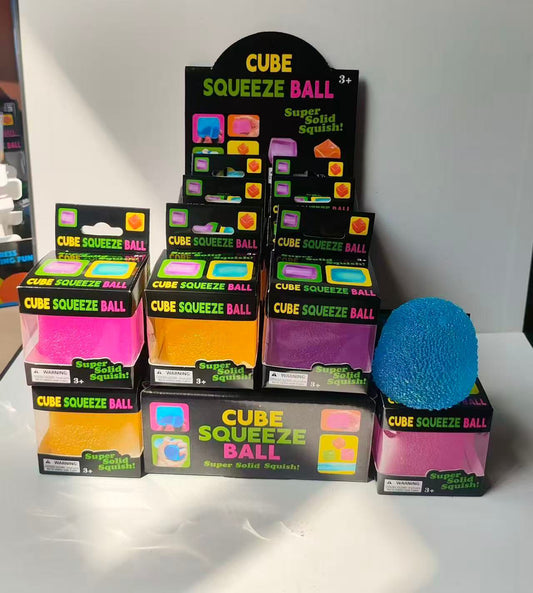GNIOTKA CUBE SQUEEZE BALL